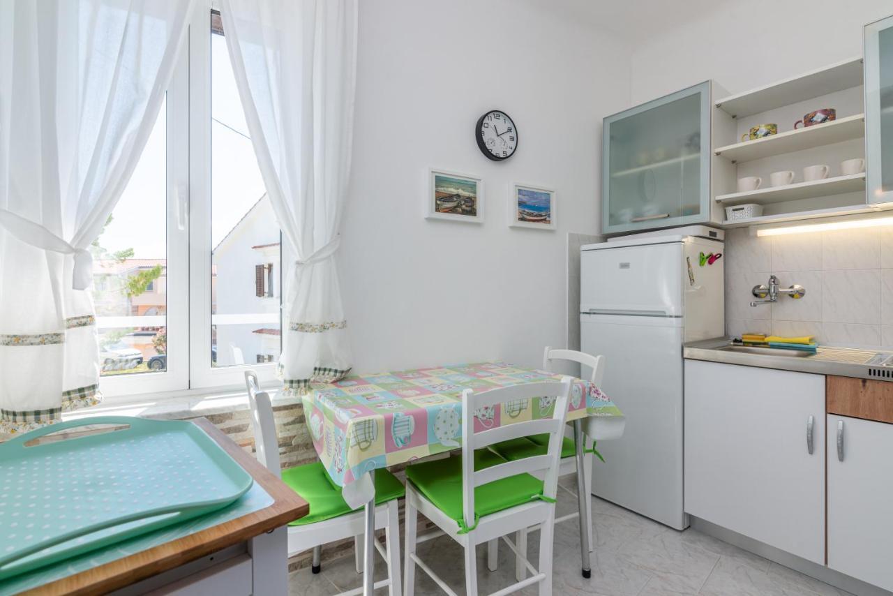 Apartment Luiza With Terrace Baška Exterior foto