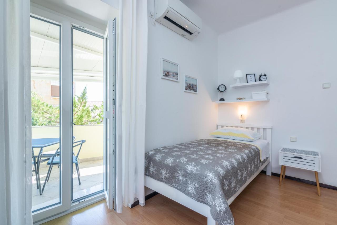 Apartment Luiza With Terrace Baška Exterior foto