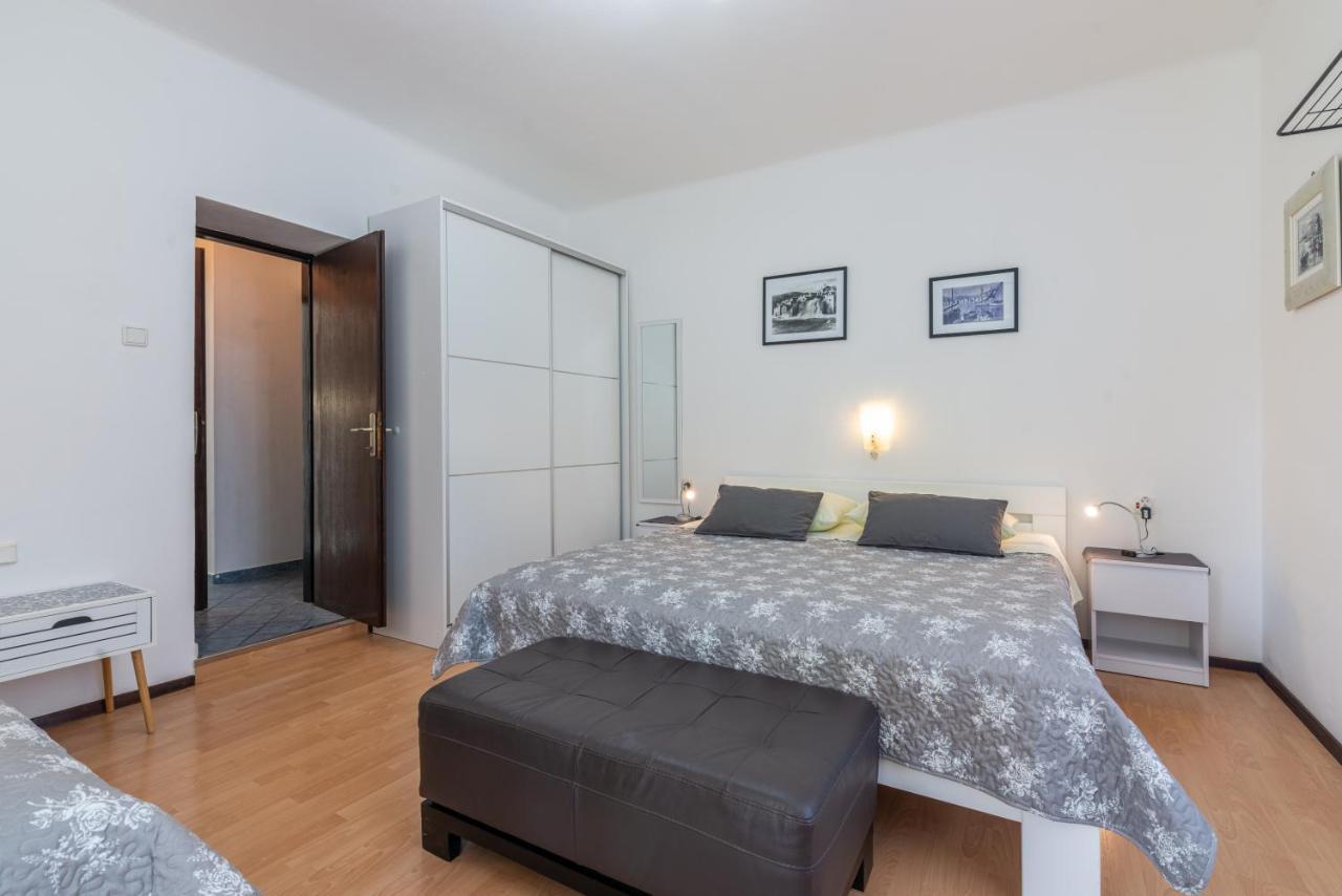 Apartment Luiza With Terrace Baška Exterior foto
