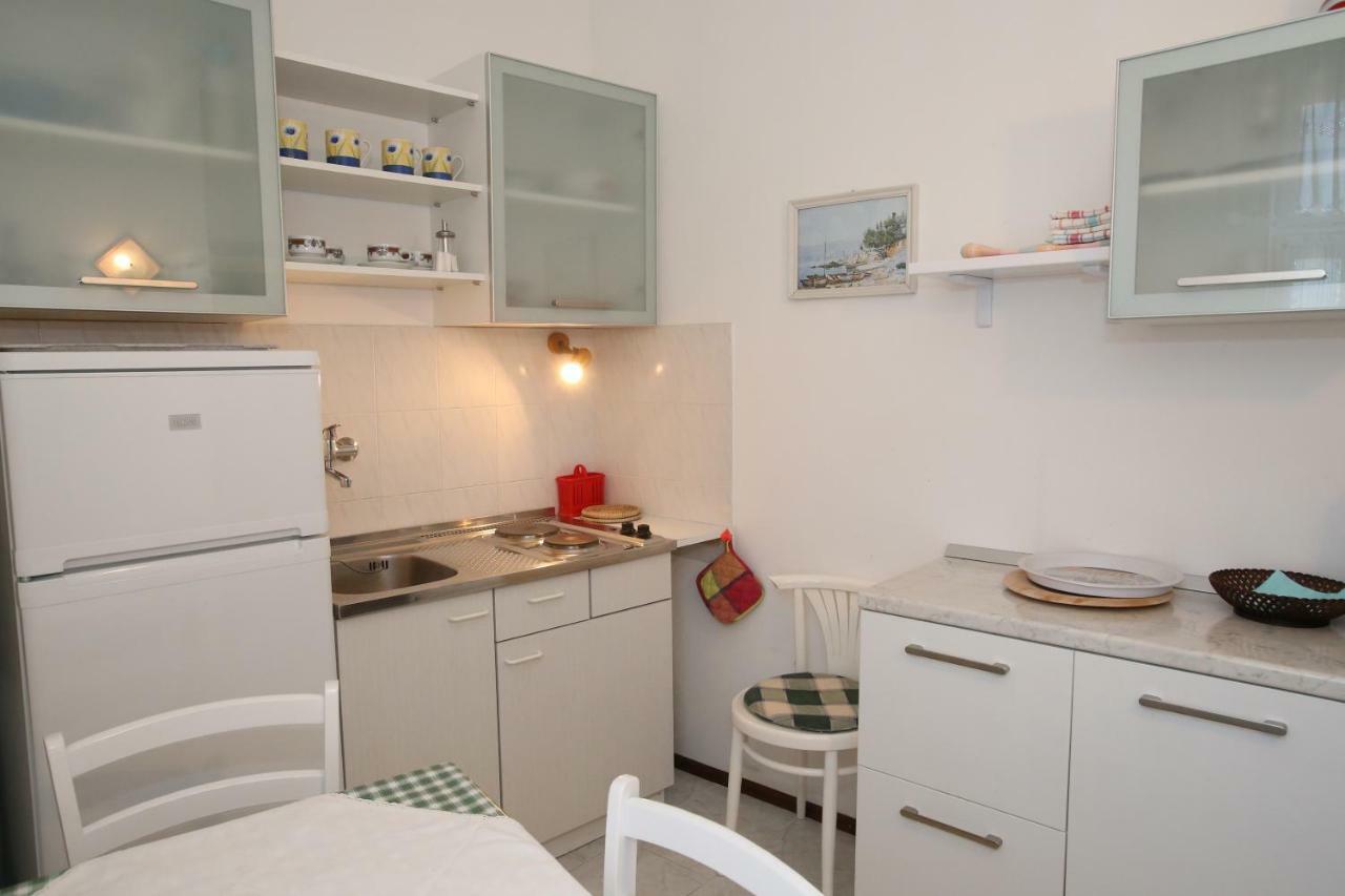 Apartment Luiza With Terrace Baška Exterior foto